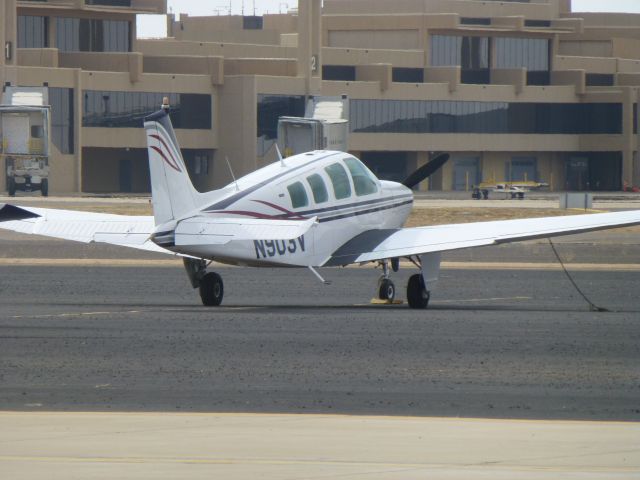 Beechcraft Bonanza (36) (N903V)