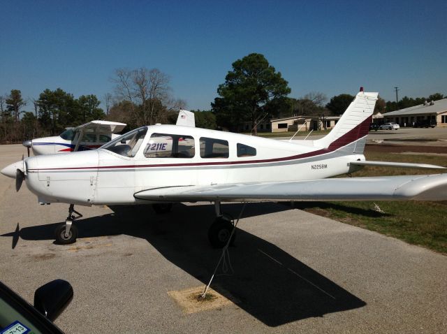 Piper Cherokee (N2258M)