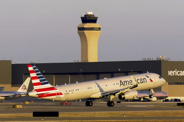 Airbus A321 (N155NN)