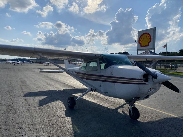 Cessna Skyhawk (N1571E)