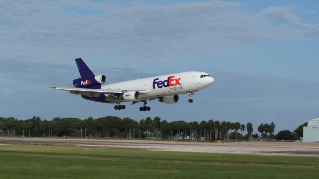 McDonnell Douglas DC-10 (N68053)