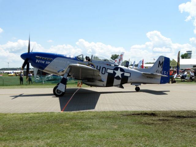 North American P-51 Mustang (N5427V)