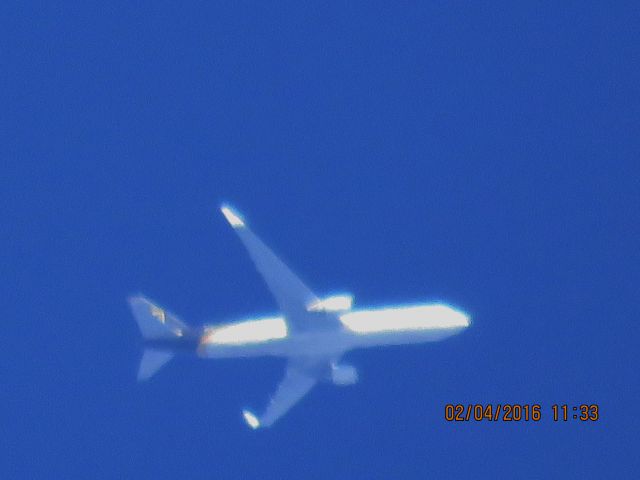 BOEING 767-300 (N311UP)