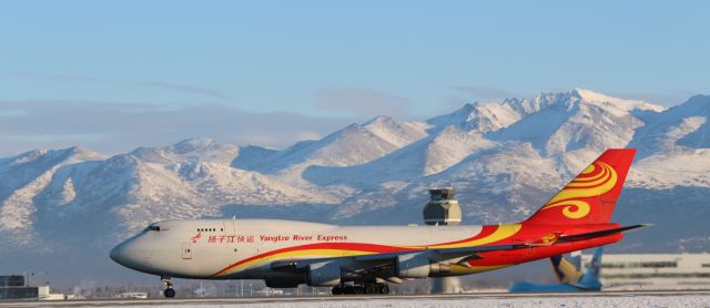 Boeing 747-400 (B-2432)