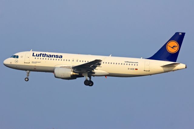 Airbus A320 (D-AIZE)