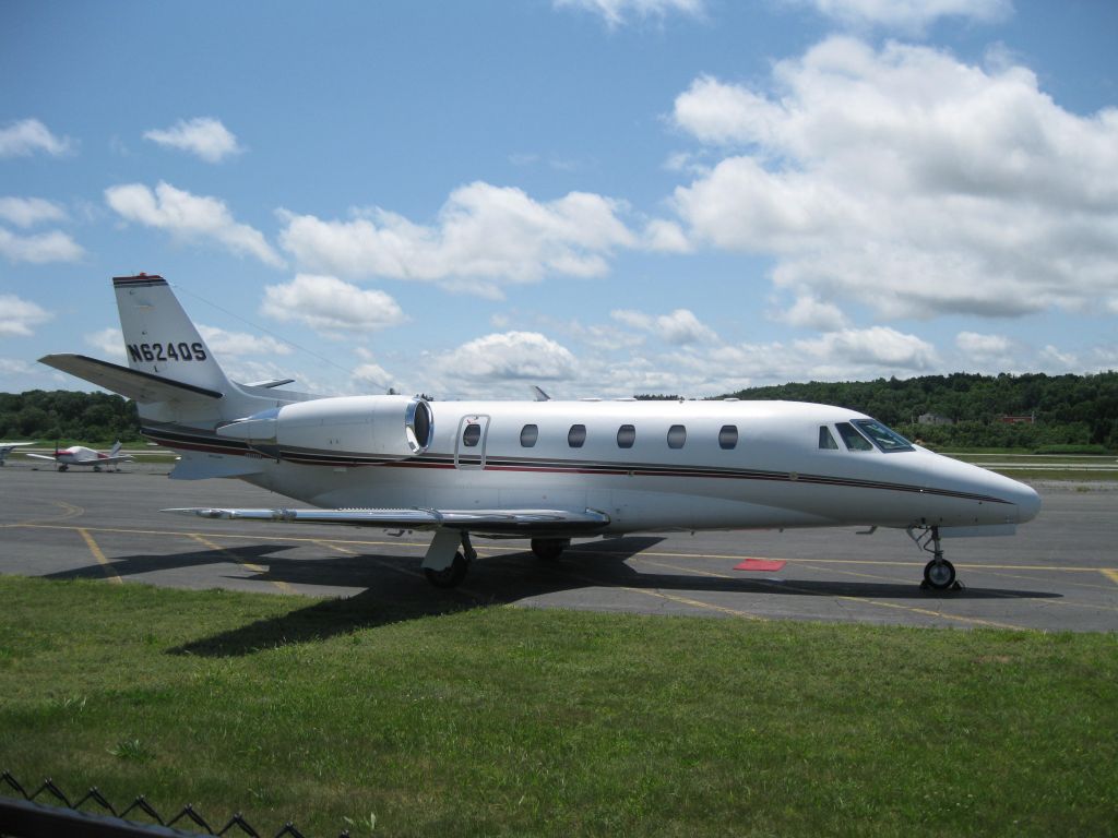 Cessna Citation Excel/XLS (N624QS) - Parked on the ramp after arriving from White Plains, NY (KHPN).