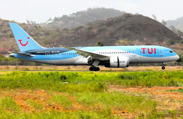Boeing 787-8 (G-TUID)