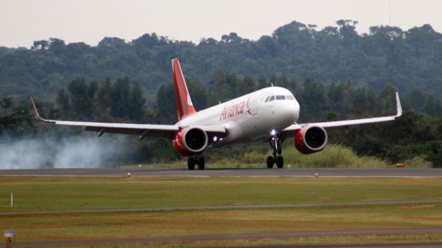 Airbus A320 (PR-OBM)
