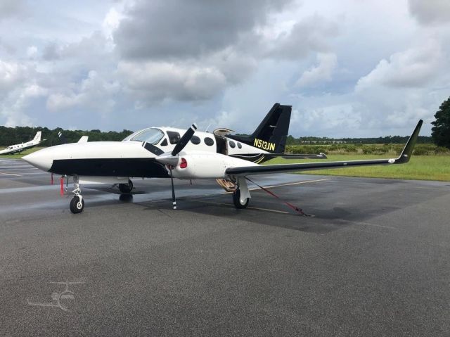 Cessna 421 (N513JN)