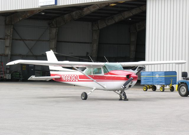 Cessna Skyhawk (N9908Q)