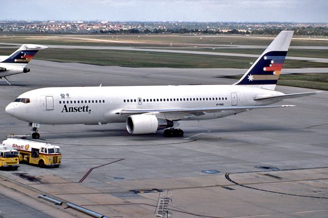 VH-RMG — - ANSETT AUSTRALIA AIRLINES - BOEING 767-277 - REG : VH-RMG (CN 22695/35) - TULLAMARINE MELBOURNE VIC. AUSTRALIA - YMML 6/4/1985