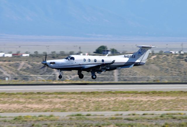 Pilatus PC-12 (N451SS)