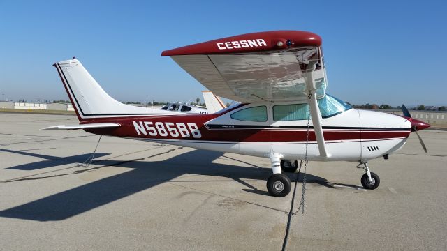 Cessna Skylane (N585BB) - 1979 CESSNA 182P AT FULLERTON, CA