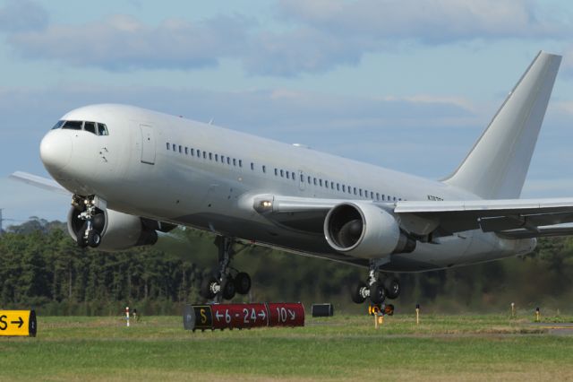 BOEING 767-200 (N767DA)