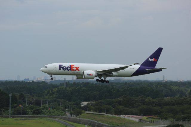 Boeing 777-200 (N851FD)