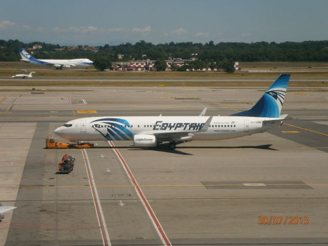 Boeing 737-700 (SU-GDE)