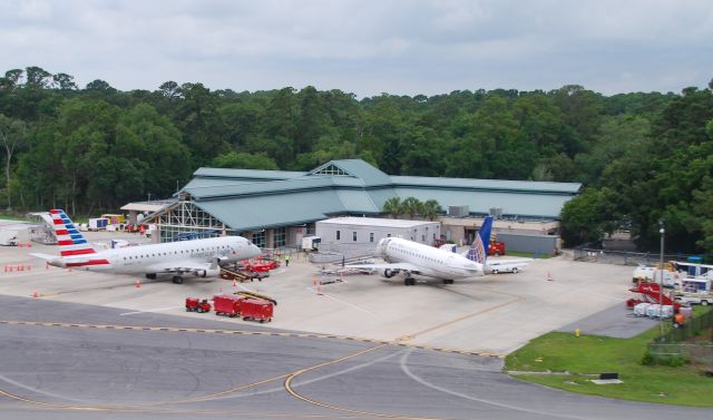 Embraer 175 (N430YX) - Overview of the Hilton Head Island Airport terminal.  It has come a long way in the few years since the Dash 8 retirement from Piedmont.  Viewed from the HHI helicopter tour.  6/11/22.