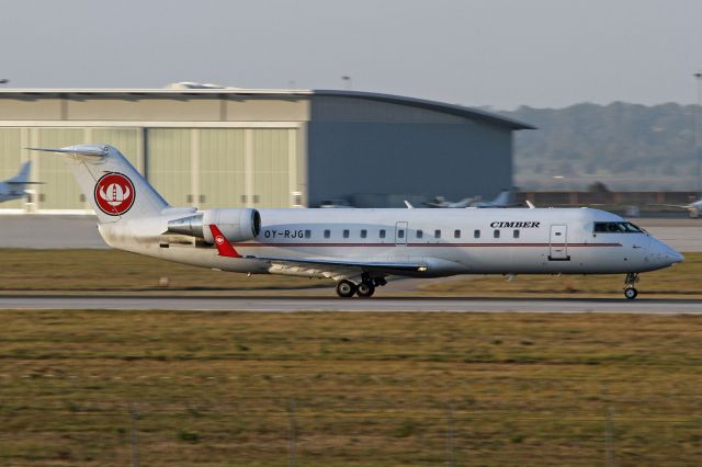 Canadair Regional Jet CRJ-100 (OY-RFG)