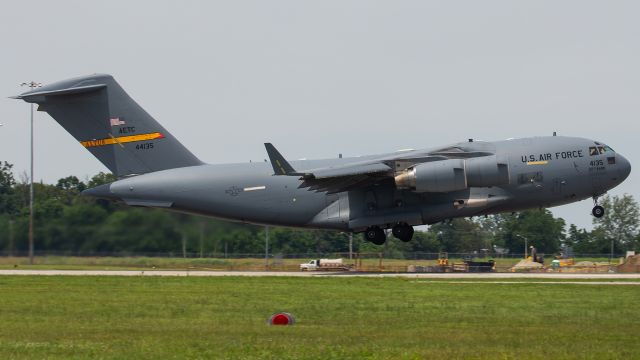 Boeing Globemaster III (94-4135) - C-17 from Altus AFB taking off at the 2019 Dayton Air Show