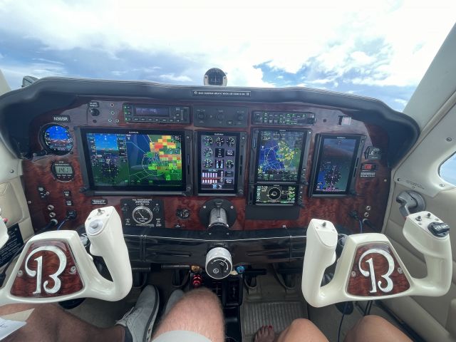 Beechcraft Bonanza (36) (N36SR)