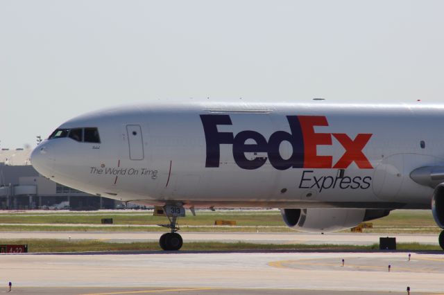 McDonnell Douglas DC-10 (N313FE)