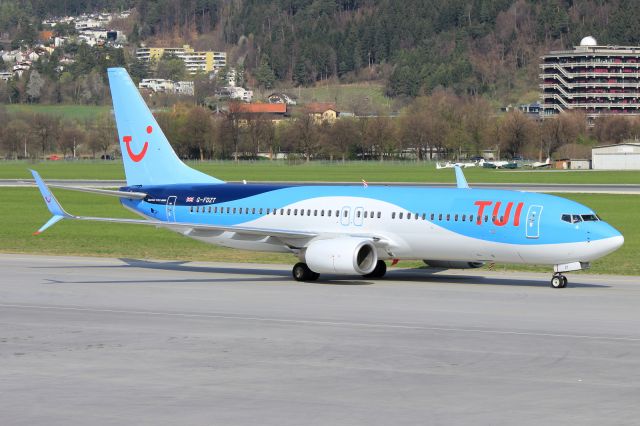Boeing 737-800 (G-FDZT)