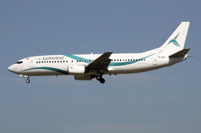 Boeing 737-800 (TC-TLE)