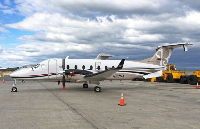 Beechcraft 1900 (N118HA) - 05/08/17 Immaculate !