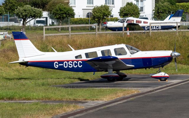 Piper Saratoga (G-OSCC)