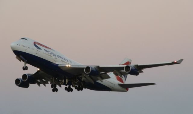 Boeing 747-400 (G-CIVO) - A Spectacular takeoff"Of a British Airways B747-400 Into the West