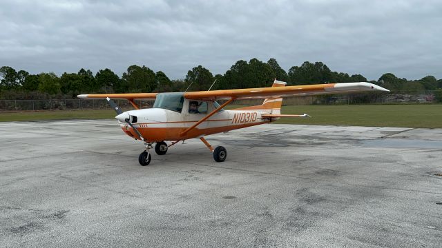 Cessna Commuter (N10310)