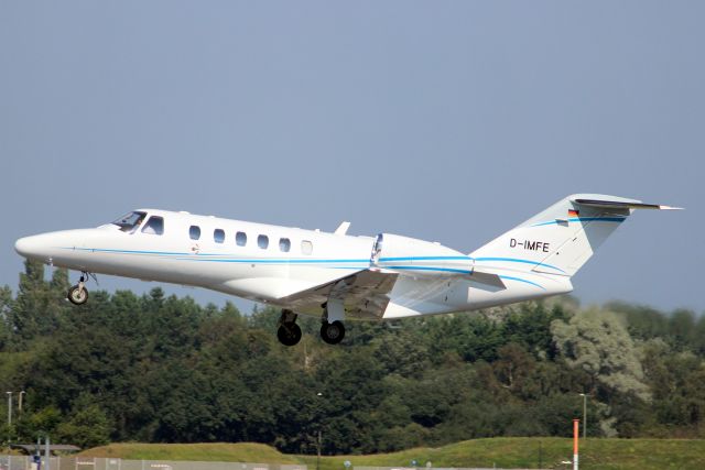 Cessna Citation CJ2+ (D-IMFE) - Airborne off rwy 24 on 7-Sep-21 heading for LFMN.