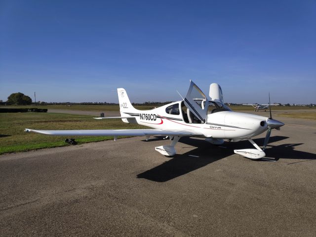 Cirrus SR-22 (N760CD)