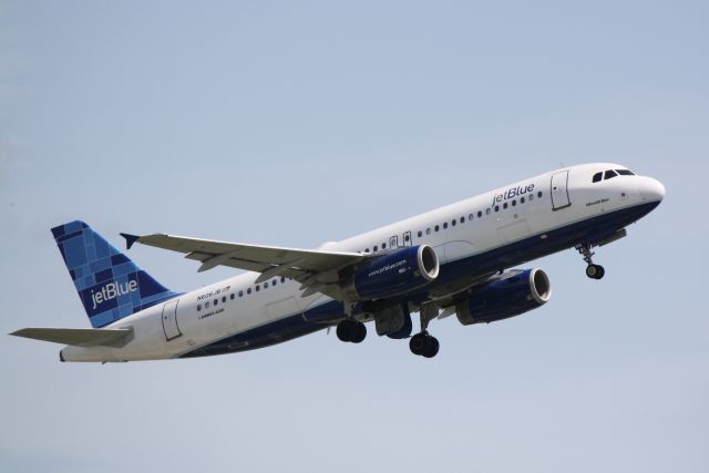 Airbus A320 (N606JB) - JetBlue Flight 346 (N606JB) departs Sarasota-Bradenton International Airport enroute to John F Kennedy International Airport