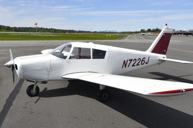 Piper Cherokee (N7226J)