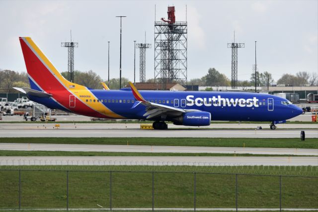 Boeing 737-800 (N8668A) - Rolling out on 23-L 04-21-21