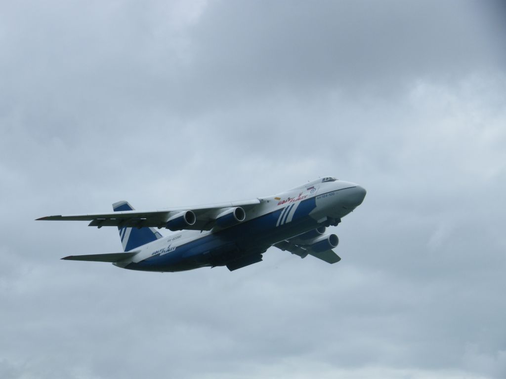 Antonov An-124 Ruslan (RNA82080) - RA-82080 AN 124 DEP EINN   12-05-2011 TO CHARLESTON AS POT 4281