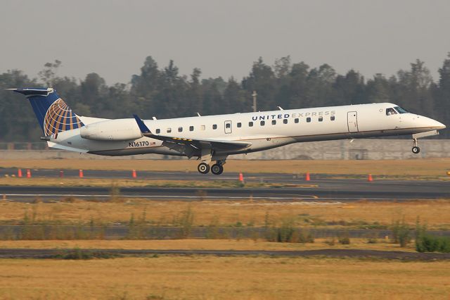 Embraer ERJ-145 (N16170)