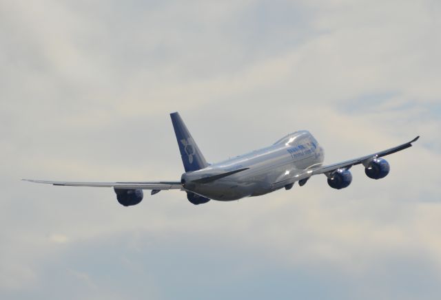 BOEING 747-8 (N851GT)