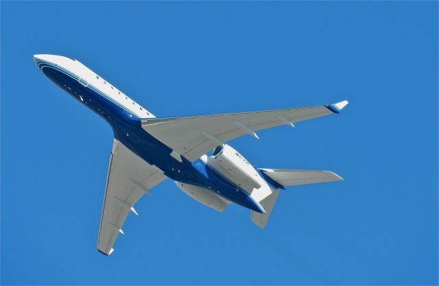 Bombardier Global Express (N6VB)