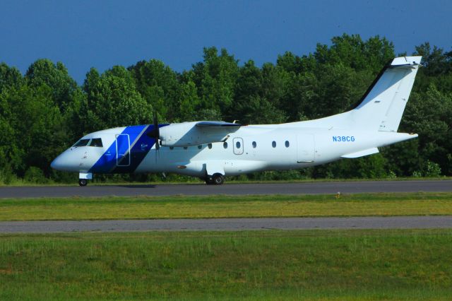 Fairchild Dornier 328 (N38CG) - KHKY