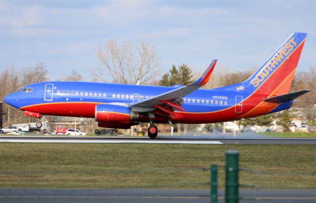 Boeing 737-700 (N939WN)