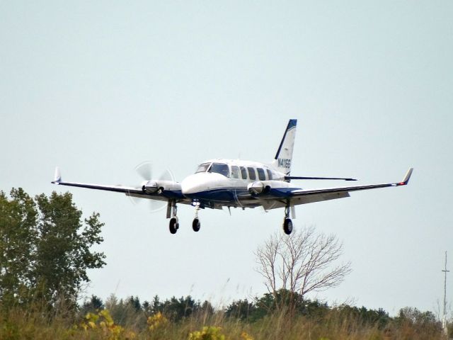 Piper Navajo (N41166)