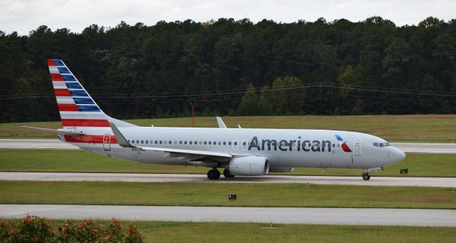 Boeing 737-800 (N903NN)