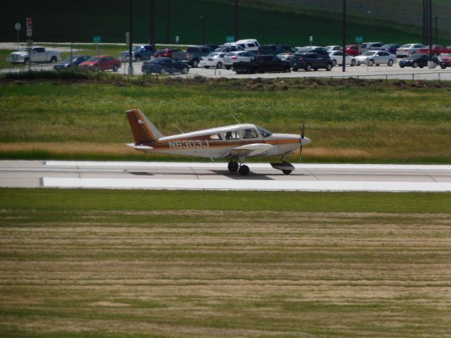 Piper Cherokee (N6303J)