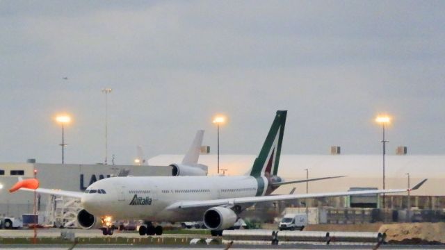 Airbus A330-200 (EI-EJK) - Taxiing departing for Rome(Fiumicino)FCO/LIRF