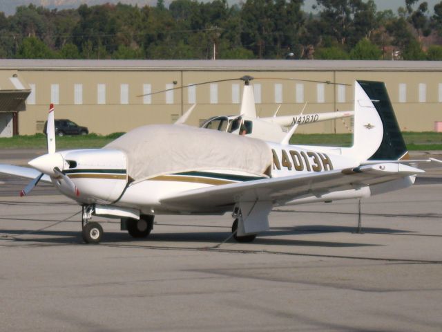 Mooney M-20 (N4013H) - PARKED AT FULLERTON