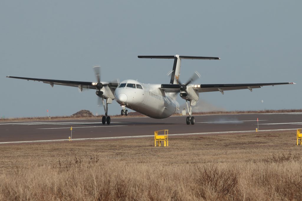 de Havilland Dash 8-300 (C-FPAE)