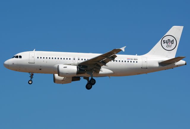Airbus A320 (9A-BER)