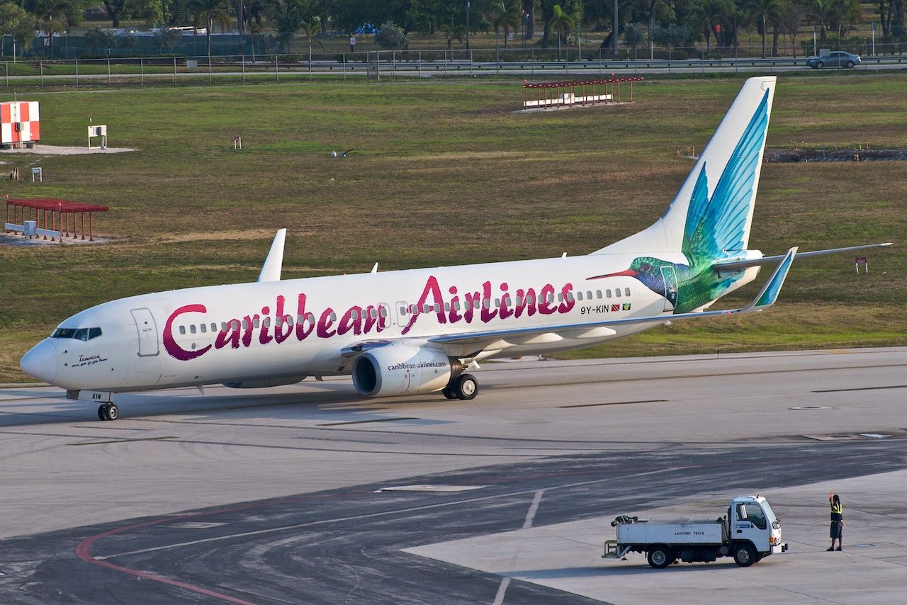 Boeing 737-800 (9Y-KIN)